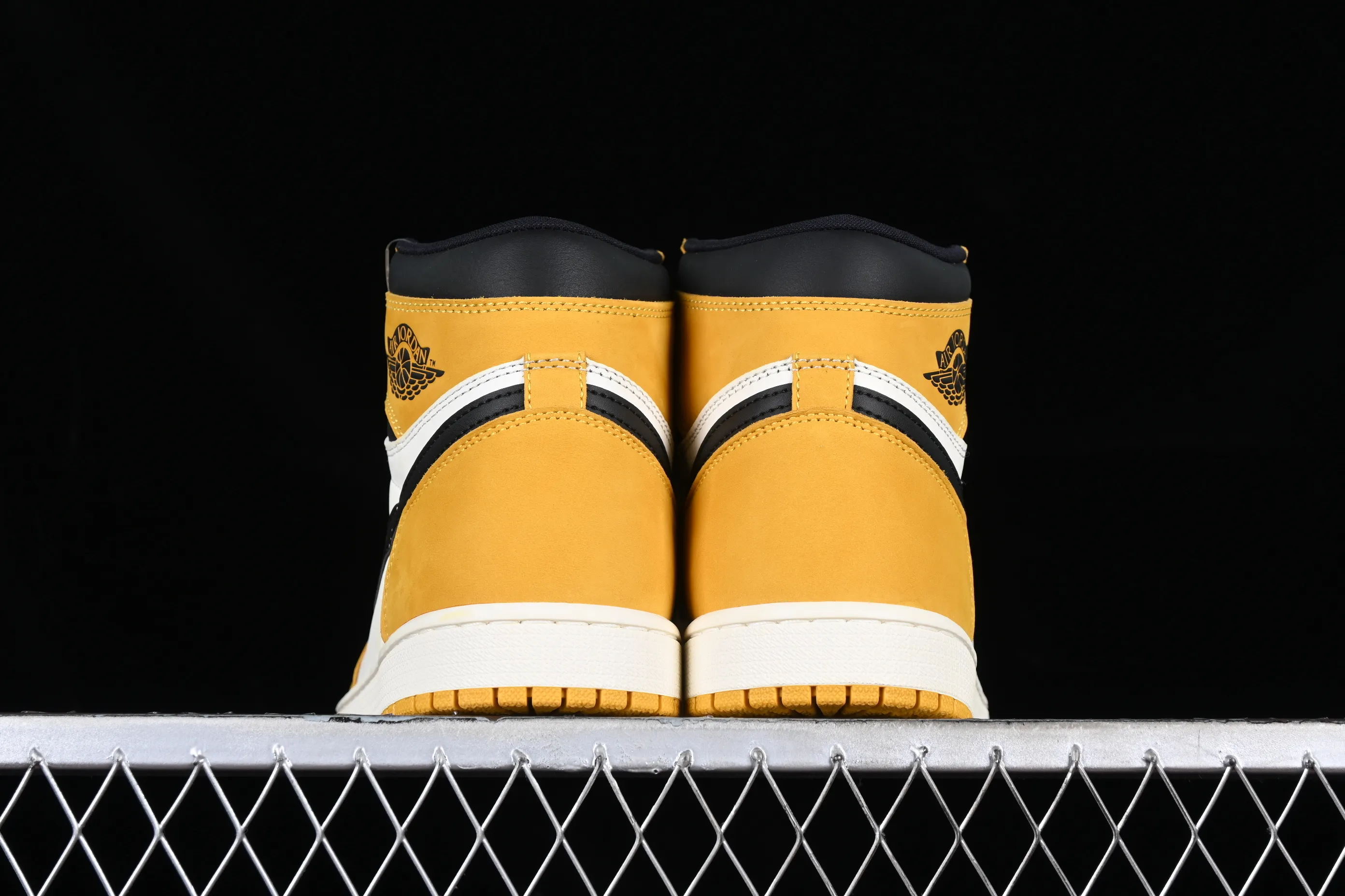 All categories Air Jordan Jordan series basketball shoes Air Jordan 1 High Air Jordan 1 High OG "Yellow Ocher" AJ1 Joe 1 earthy yellow high-top basketball shoes DZ5485-701